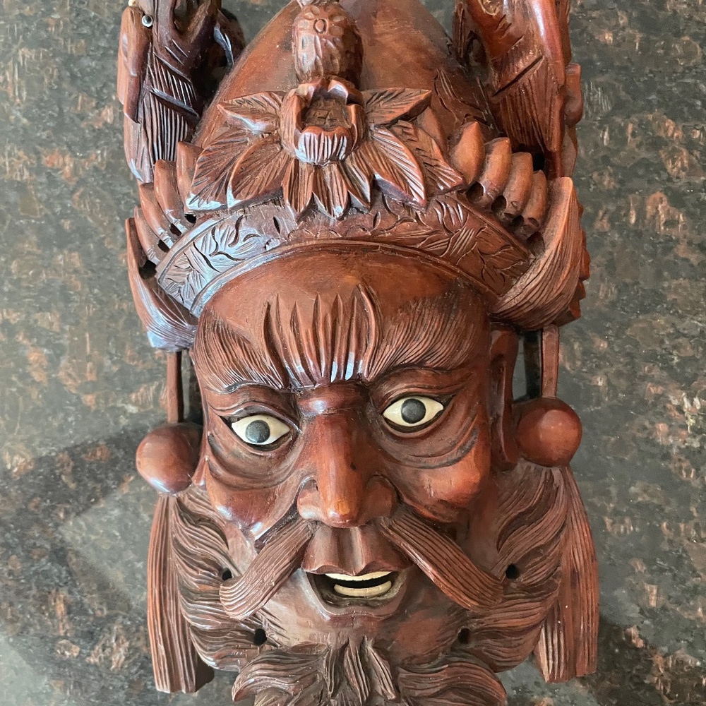 Hand-Carved Wooden Wall Mask - Deep Brown Decorative Art